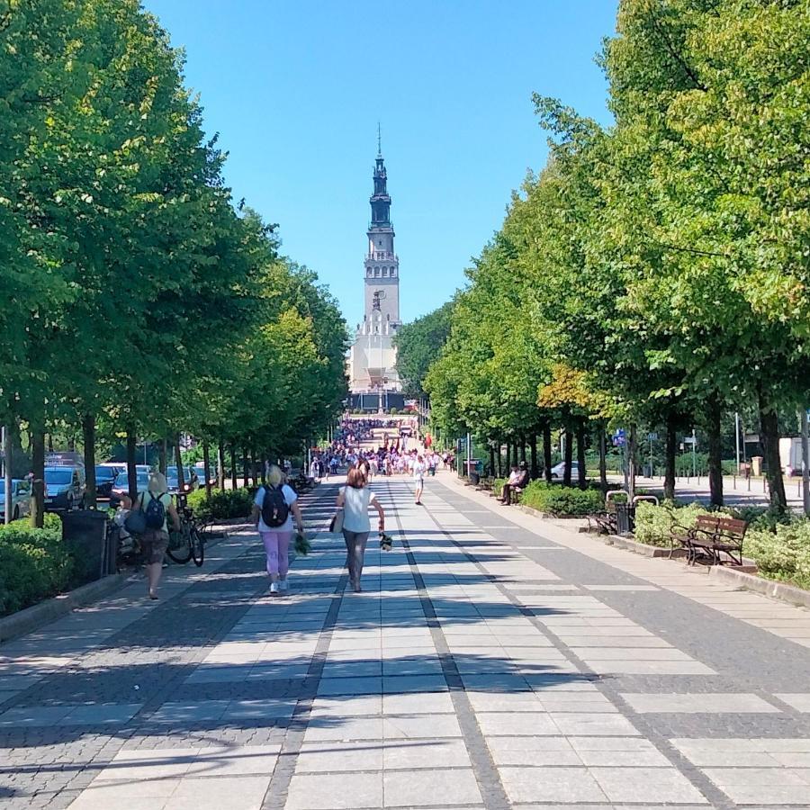 Cicha Kawalerka W Samym Centrum Częstochowa Esterno foto